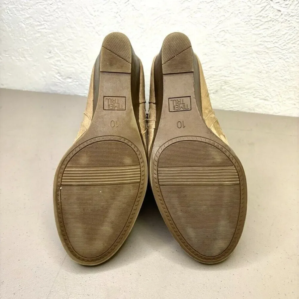 Time and Tru Tan Faux Suede Zip EUC High Wedge Ankle Bootie Size 10 M‎